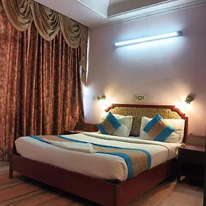 Classic Near Karol Bagh Metro Hotel