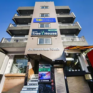 Fabhotel Tree House - Nr Yashobhoomi Convention Centre Otel Yeni Delhi