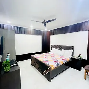 Hotel Jangpura - Near Dargah 3*