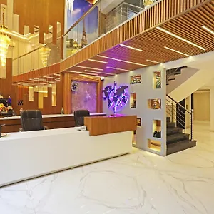 Mayfair Just A Minute Away From Railway Station And Connaught Place Hotel New Delhi