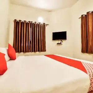 M India Dx- Near Railway Station Hotel 3*