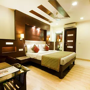 Amaltas International - Delhi-16 Otel 3*
