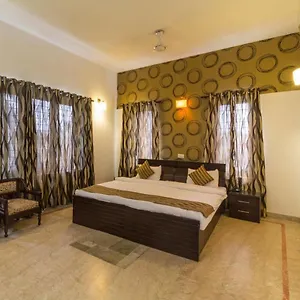 Atithi Ansal House 4*