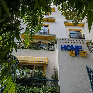 Home@f37 Kailash Colony Metro 3* New Delhi