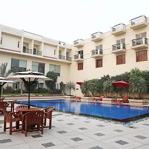 Hotel Westend - And Banquet Near Delhi Airport 4*