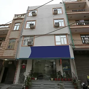 Oyo Dwarka Sector 7