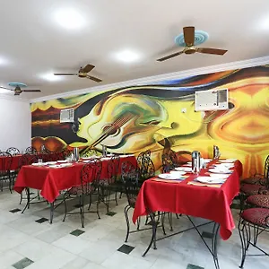 Oyo 7844 Welcome Plaza 2*