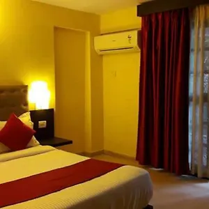 Galaxy Hotel 3*