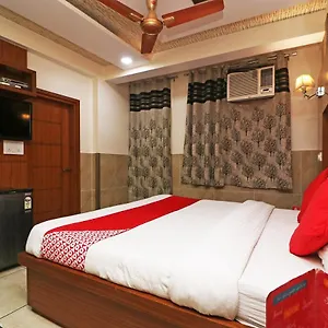 Hira Palace 3*