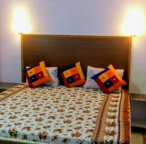 Hotel Plaza Khajuraho photo
