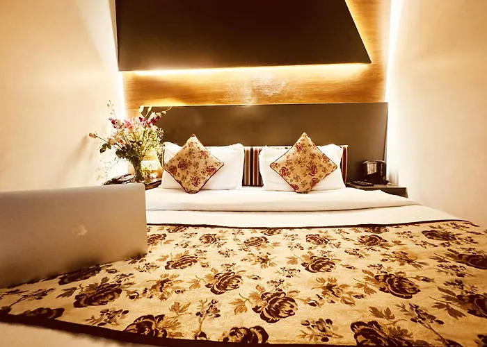 Hotel Jai Balaji, Paharganj, New Delhi Railway Station photo