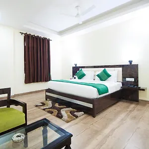 Hotel White & Blue Hotel 4*