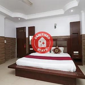 Hotel Oyo 6188 Rossette New Delhi