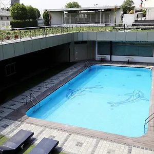 Dee Marks Airport & 4* Nuova Delhi