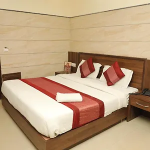 Delhi 3*