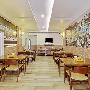 Hotel Capital O 2242 Yuvraj Deluxe 3*