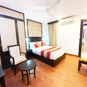 Admire Gold - Pachim Vihar Delhi 3*