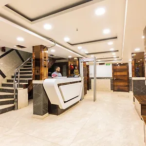 Hotel Grand Shyam- In Front Of New Delhi Railway Station-Couple Friendly New Delhi