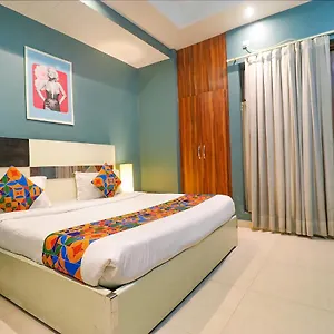 Fabhotel Church House Rohini 3*