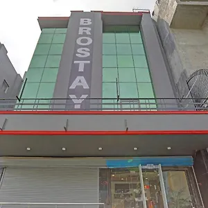 Oyo Townhouse 409 Brostay Meera Bagh 4* New Delhi