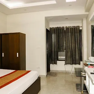 Hotel Centra Inn 3*