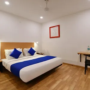 Hotel Saffron Gold