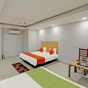 Hotel Red Coral By F9 3*
