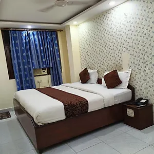 Amba Deluxe 3*