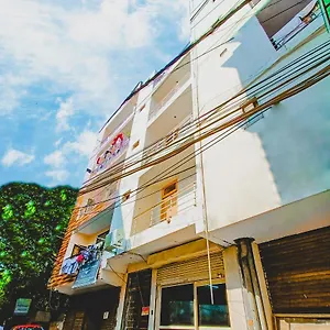 Hotel Lisa Homes - Dwarka Near Ramphal Chowk 3*