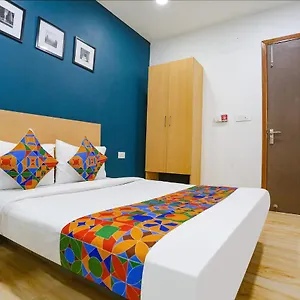 Fabhotel Silver Saffron Peera Garhi New Delhi