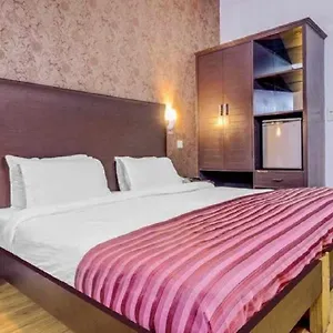 Chalet At Saket Near Pvr Cinema Hotel