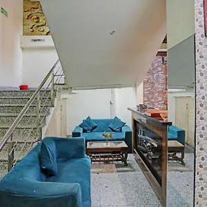 Jai Deluxe- Paharganj Railway Station Hotel New Delhi