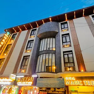 Magic Tree Karol Bagh Metro Station New 3*