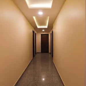 O Sk Tower Near Rithala Metro Station 3* New Delhi