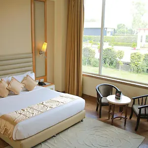 فندق أوبولينت باي فيرنز إن بيتالز 4*