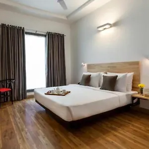 Majestic - East Of Kailash Hotel 4*