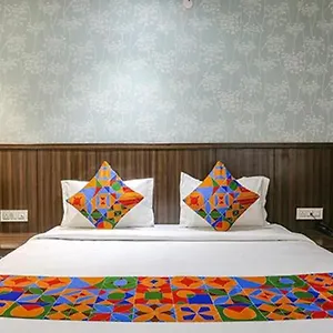 Hotel Fabexpress Rg