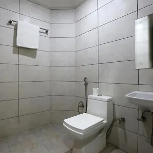 Ark Suites At Airport Hotel