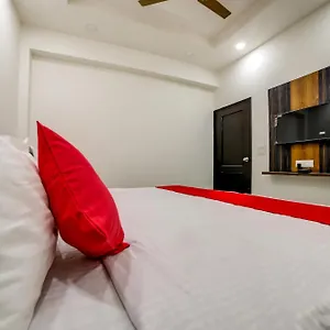 Hotel Oyo Bhera Residency Near Peera Garhi Metro Station New Delhi