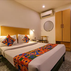 Fabhotel La Serene Punjabi Bagh 3*