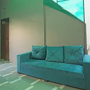 Oyo Kashish Palace New Delhi