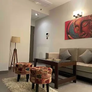 Panoramic Apartment *