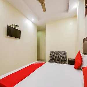Hotel Oyo West India New Delhi