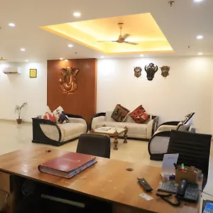 Hotel Moon Residency Near Yashobhoomi Convention Centre