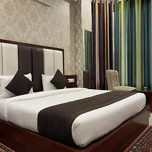 Mannat International At Paschim Vihar