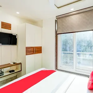 Hotel Flagship Happy 3*