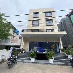 F9 343 Meera Bagh, Paschim Vihar 3* New Delhi