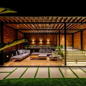 Onnyx Rooftop - Luxury Penthouse Apartment *