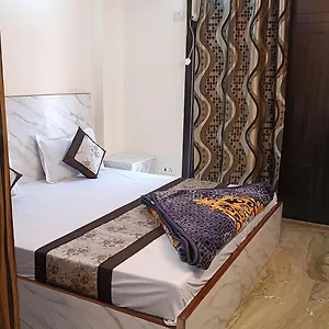 Gs Holiday 5 Minutes Near From Hazrat Nizamuddin Railway And Dargah New Delhi