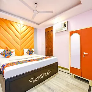 Hotel Fabhotel Pp Residency Tilak Nagar